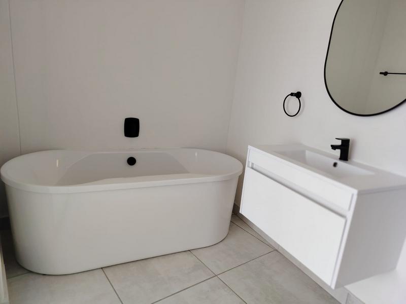 3 Bedroom Property for Sale in Paardevlei Western Cape